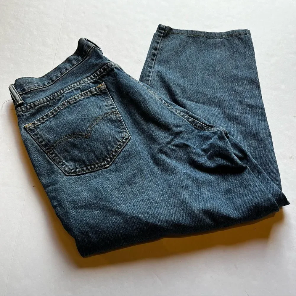 Levi's Men's 560 Faded Blue Denim Jeans Size 34 X25 1/2 Altered